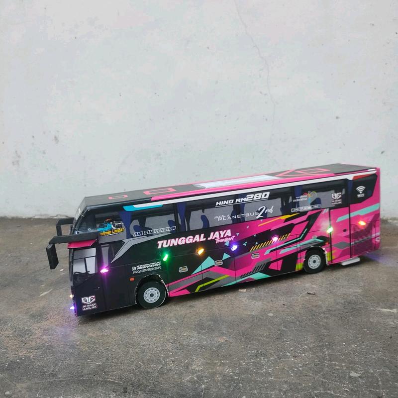 Miniatur bus black pink jb5 tungga jaya fariasi lampu leed kelap kelip Anak Hadiah Kado Mainan Toy 3