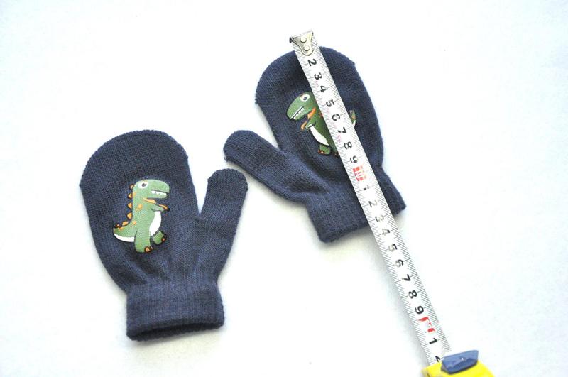 Product Introduction of New Winter Outdoor Knitted Baby Gloves For 1-3Y Children Pupil Student Cute Dinosaur Full Finger Mittens Autumn Warmer Hand 15