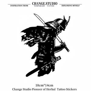 รอยสักชั่วคราว นักรบดำ กันน้ำ ติดทนนาน 15 วัน ไม่กลัวแรงเสียดทาน สติ๊กเกอร์รอยสัก