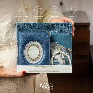 Kayla Series Souvenir Buku Yasin Custom – Mika + Sajadah Rajut + Tasbih – Bisa Foto Almarhum – Free 5 Halaman Redaksi