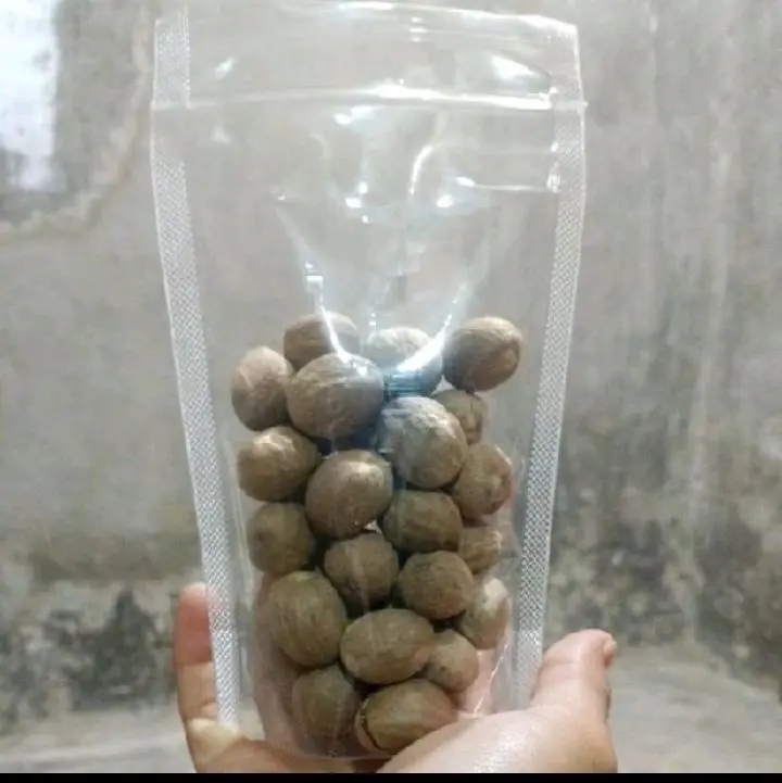 Biji palah bulat kupas utuh  berkualitas premium kemasana 100gram