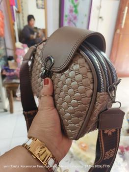 Product Review of SAMDESHOP Ghina - Singbag Wanita Tiga Ruang Luas Muat Banyak , Tas  Wanita Kekinian from M** s**n 1