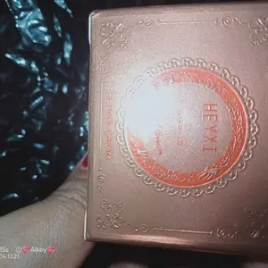 【BPOM】【HEYXl】【Kemasan Lama dan Baru akan dikirim acak 】Retinol Cream/Glowing Cream Tone up Cream/Makeup isolation Cream /Mencerahkanwarna kulit【30g】Penggunaan siang hari/Mencerahkan kulit wajah