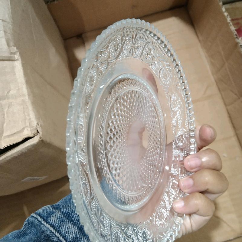 Setengah lusin piring makan kecil/lepek kaca motif kristal 2