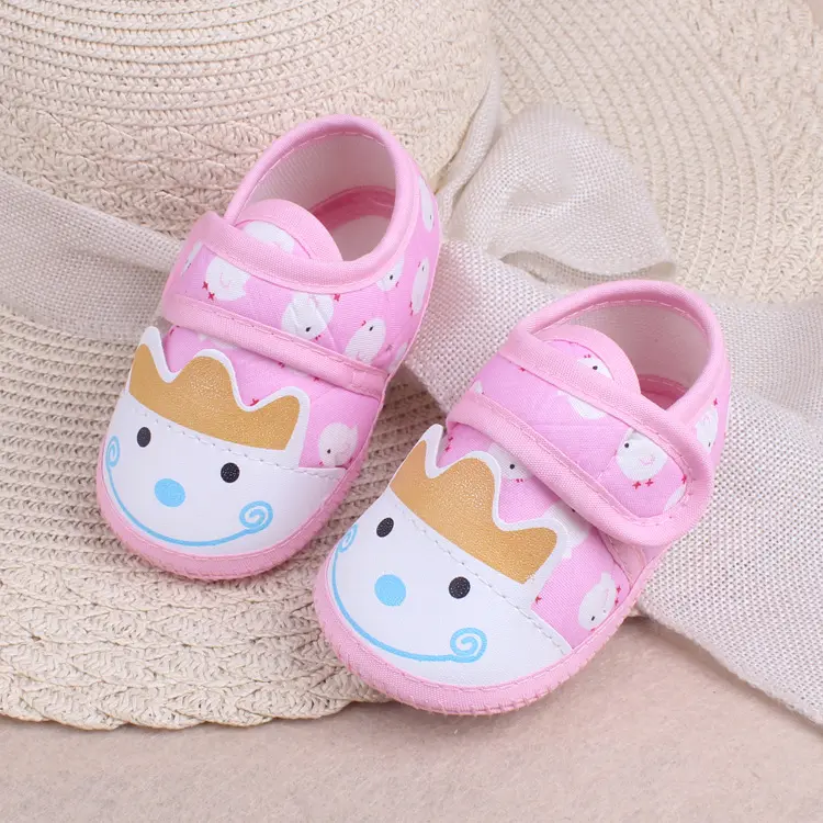 Giày Em Bé Màu Hồng, Cỡ Sơ Sinh, Đế Vải Chống Trượt, Dành Cho Bé Gái Và Bé Trai, Thoáng Khí, Phong Cách Thường Ngày Thiết Kế Hoạt Hình 1