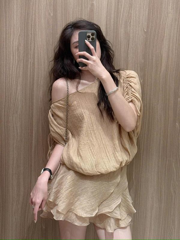 [M23] Áo Váy Voan Lệch Vai Dáng Rộng Xếp Ly Tầng Phối Dây Rút Vai Nhẹ Nhàng 2025