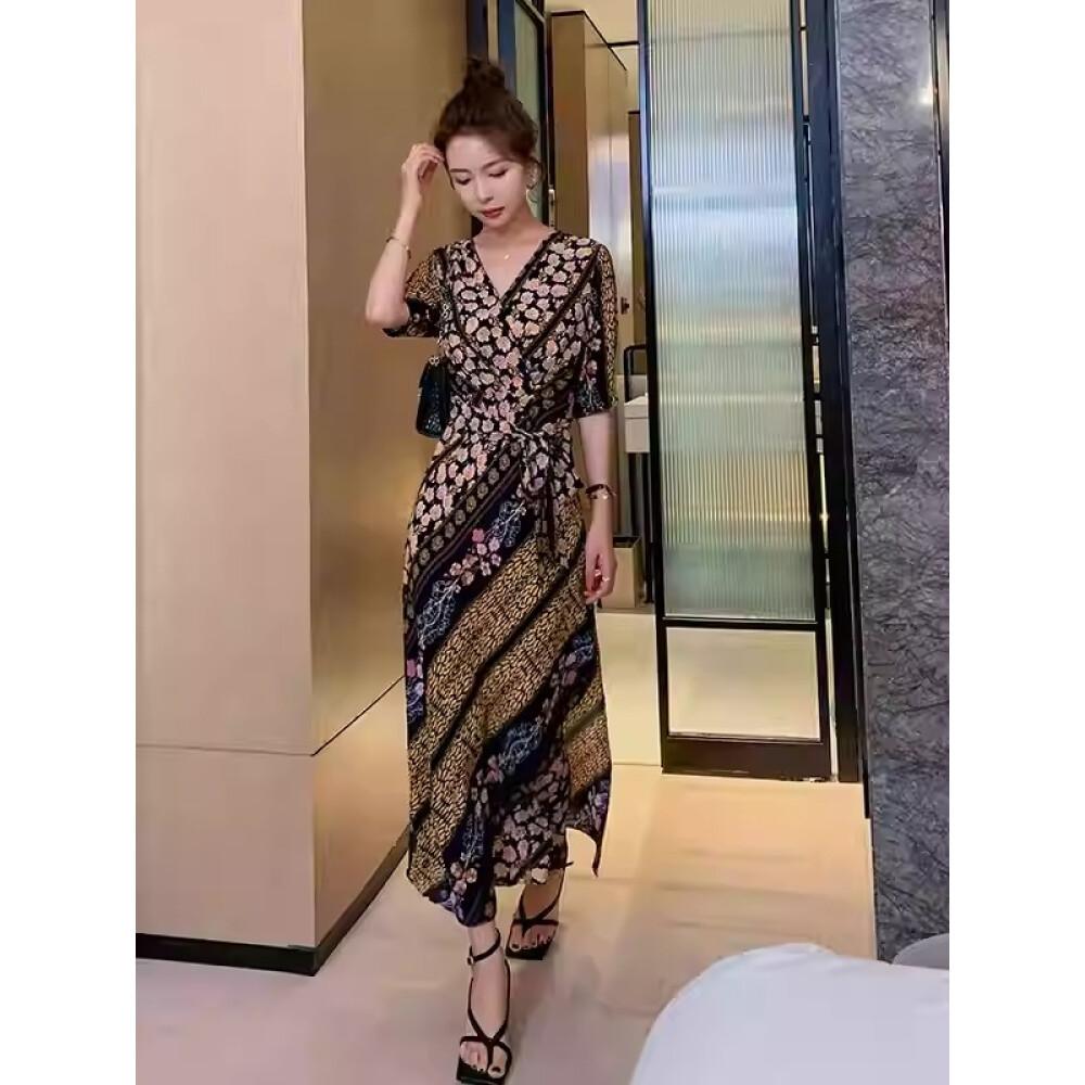 FADFAD Gaun Model Kerah Leher V-Neck Motif Cetak Gaya Kekinian Wanita