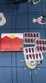 Product Review of Suplemen Kecantikan Astaxani Nutraglow - Natural Astaxanthin 10 mg - Nutrisi Alami Mencerahkan Memudarkan Flek Hitam Mencegah Penuaan Dini Pada Kulit [BPOM & HALAL] from K**l 1