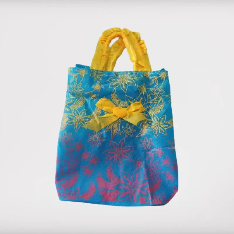 Tas Hajatan Syahrini Batik 20 X 20 - Kotak Nasi Request Motif