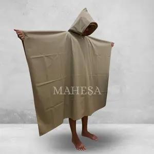 Mahesa Jas Hujan Kelelawar Ponco Bahan PVC Sheet Kuat Elastis Waterproof Ukuran Jumbo 137x105 cm Motif Polos Warna Model Kelelawar Tanpa Lengan