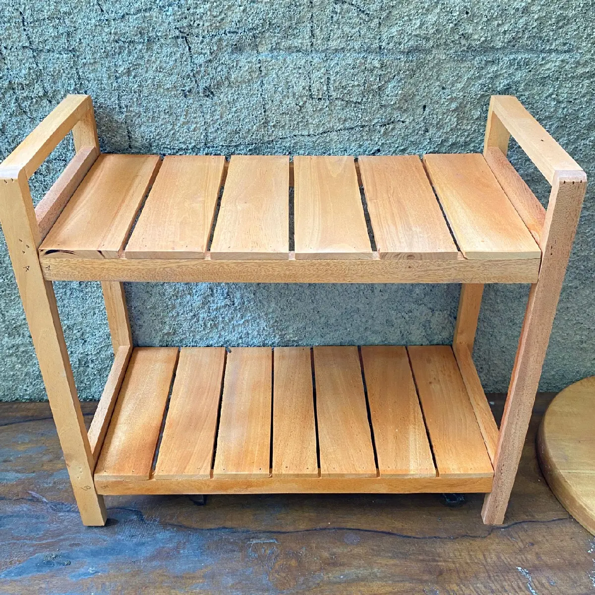 Rak Serbaguna Berbahan Kayu Mahoni 40 cm
