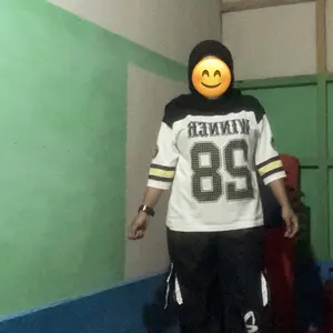 Setelan Kaos Winner 28 Unisex & Cargo Zumba 1SET Bahan Katun Combat 24s dan Celana Bahan Parasut Untuk Aktifitas Olahraga & Daily