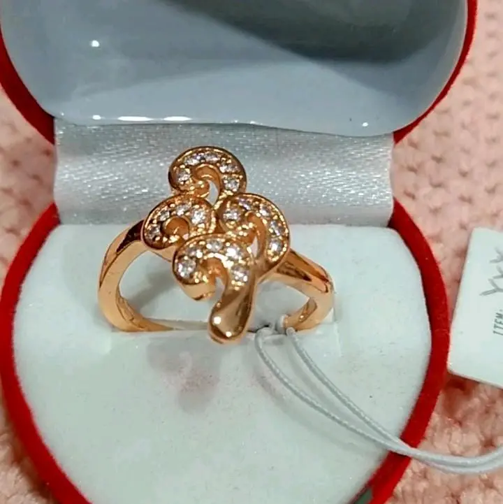 Cincin lapis emas motif bunga Perempuan