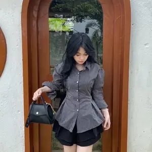 Kemeja Stripe Rampel Fit Body Wanita Atasan