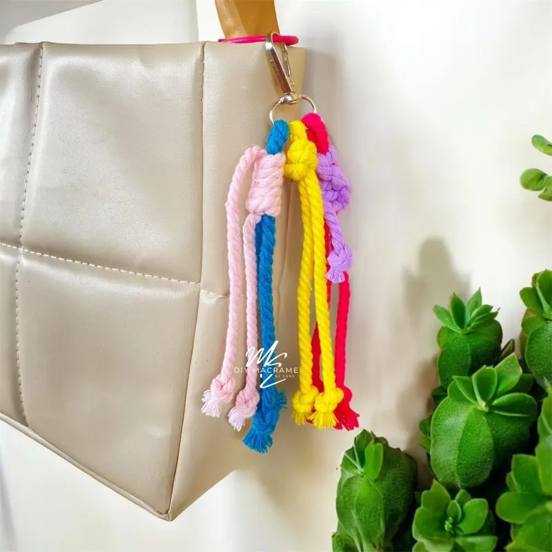 Macrame Carabiner Bag Charm Rainbow Gantungan Kunci Gantungan Tas Souvenir Keychain Hiasan Souvenir Pernikahan Murah Keychain Pengait 4