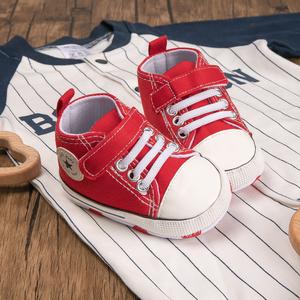 รองเท้าผ้าใบทรงสูง Unisex สำหรับเด็กทารกและเด็กชาย พื้นนุ่มกันลื่น เหมาะสำหรับทารกแรกเกิด รองเท้าผ้าใบระบายอากาศ เหมาะสำหรับการเดินเป็นครั้งแรก