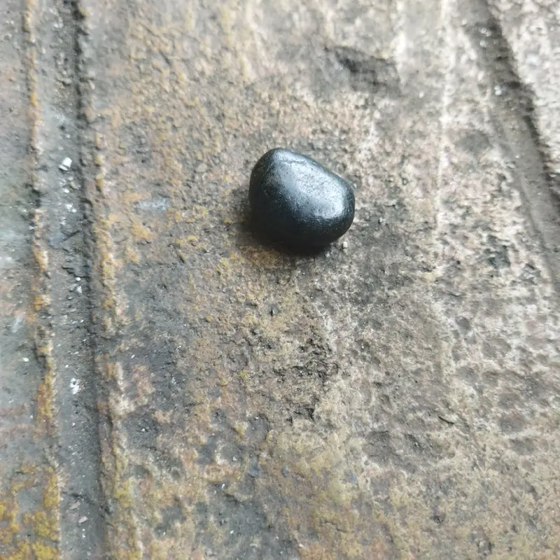 Carbonado stones, di jual karena untuk membiayai menempuh Pendidikan kami, Fashion untuk di gunakan baik Lelaki maupun wanita, Carbonado Black Diamond Meteorite Rough stones, Aksesoris. 3