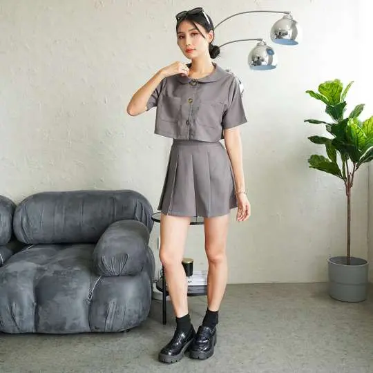 [ Vensh ] One Set Lengan Pendek Firsya / One Set Korean Style / One Set Wanita Kekinian Kancing  Kantong Atasan Setelan Cantik 2