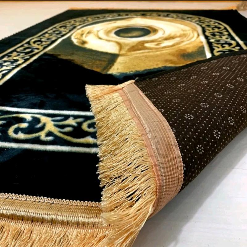 Sajadah tebal anti slip uk 70x110cm sejadah rumbai motip kiswah warna hitam dan cream nyaman dan lembut Turki Muslim 0