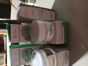 Product Review of Reglow Dark Spot Treatment (Facial Wash, Toner, Rejuvenating Intensive Cream, Glowing and Whitening Serum, Whitening from D** A**a 0