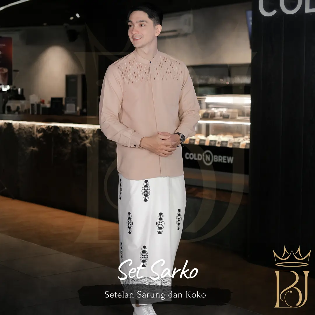 KOKO COKSU SARUNG PUTIH