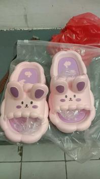 Product Review of Sandal Anak Cewek Bisa Couple PVC002  Sandal anak Cewek Dengan Motif Kelinci Yang Imut ,Anda juga Bisa Couple Bersama Anak Anda Sandal Fashion Untuk Anak Ini Cocok Untuk Di pakai di Berbagai Kegiatan,warna Biru Pink Putih ,ukuran 24-25 sampai 38-39 from M**7 0
