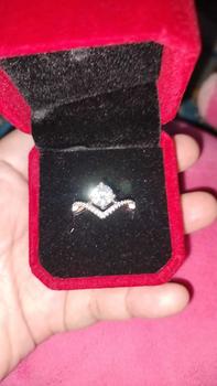 Product Review of OS2-R29 Cincin Wanita Permata Shiny Jewelry Garansi 1 Tahun Free Box COD Perhiasan Aksesoris Gift Anniversary Pacar Pasangan Cewek Cewe Kado Istri Ulang tahun Anti Karat Luntur High Quality Grade VVS1 5A Original Store R29 from t**d 1