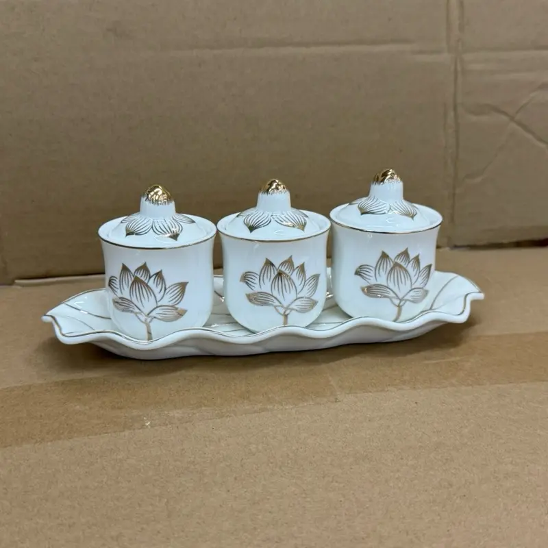ly nước sen bạch ngọc trưng bàn phật, ông bà 2