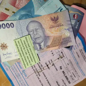 Gelang Emas Dainty Sweet Heart Gold 10K Semar Nusantara