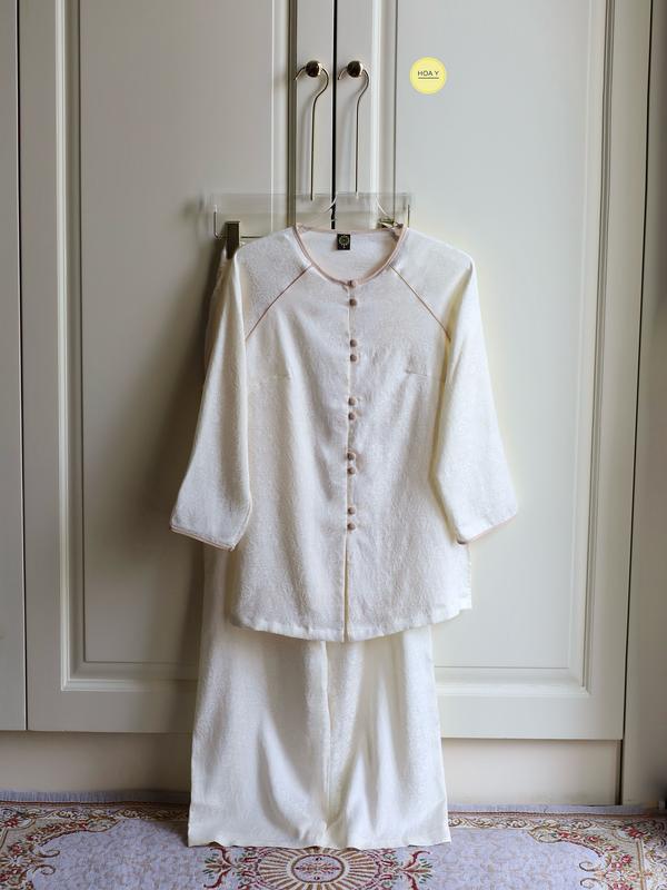  DL157 GẤM KEM MỚI   Họa Y Pháp Phục  bộ Đồ Lam Đi chùa - Phật Tử Nữ - Chất lụa cao cấp- Size S M L XL  XXL-Truyền Thống Thường Mặc Women thanh Lịch  áo hoa sen Voi trung niên bà ba 