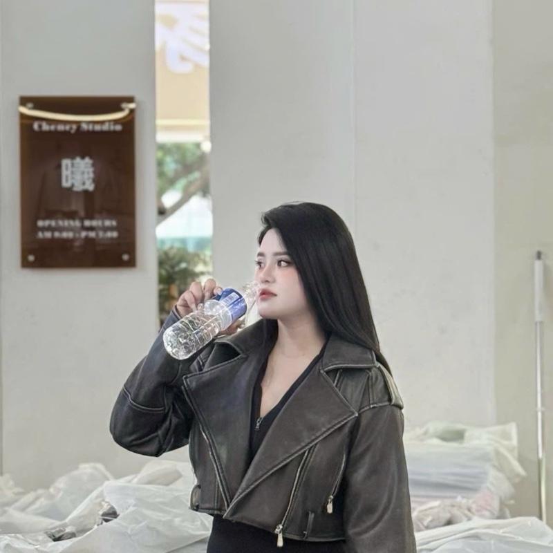  Áo khoác da dáng ngắn có khoá kéo phong cách Retro bụi bặm cá tính   KHÔNG KÈM ĐAI  BIGSIZE áo khoác nữ đang hot hiện nay 