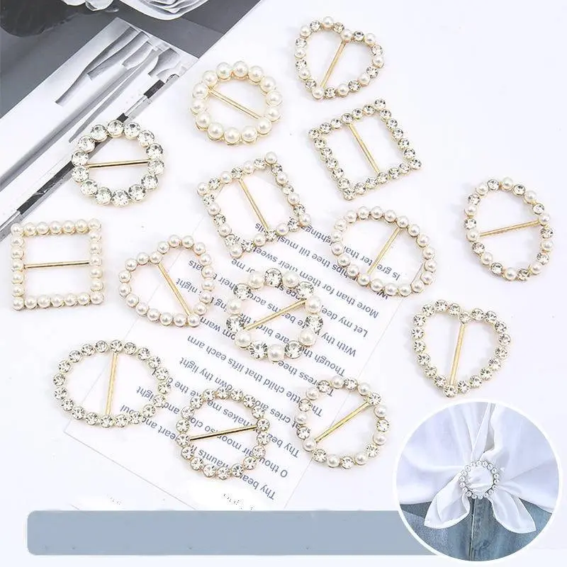1 piece of fashionable geometric pearl rhinestone silk scarf buckle clothing with alloy multifunctional clothing accessories, angle buckle headband, towel clip