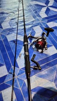 Product Review of termurah satu set joran spinning casting kolam laut pinggiran black medium reel metal 2000 from S**y i**n 1