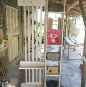 Penyekat ruangan/partisi ruang tamu eastetik