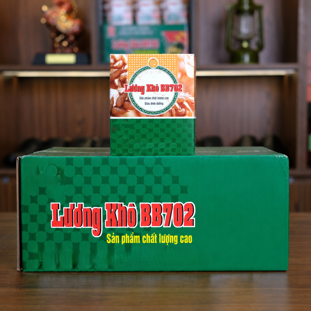 Lương khô B.B hộp 700g gồm 10 túi mỗi túi 2 thanh.