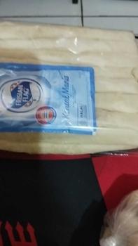 Product Review of Chees Roll Keju Aroma 20 Pcs - Keju Roll Free Susu Kental Manis from r**y 0