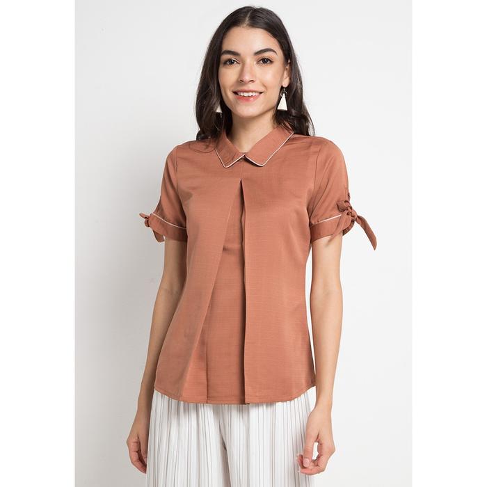 Gambar FAME - Blouse Wanita Lengan Pendek Detail Lipit Cokelat - 9221490 - S dari FAME Official Kota Surabaya 5 Tokopedia
