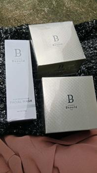 Product Review of [LIVE] Premiere Beaute Skincare Luminous White Glow Brightening Facial Wash 100g from a**4 0