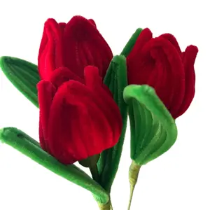 tulip merah  gemoy + 3pcs bunga + kreasi kawat bulu