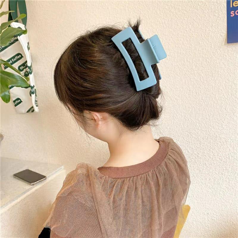 MAEROSE / Ji Hyo Hairpin / Jepit Rambut Persegi 8.5cm / Square Korean Hairpin 1