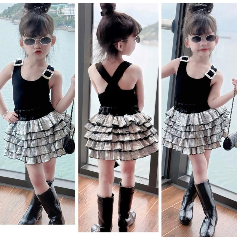 Bộ chân váy dập ly bạc 5 tầng bồng bềnh + áo đen khoen bạc cho bé gái