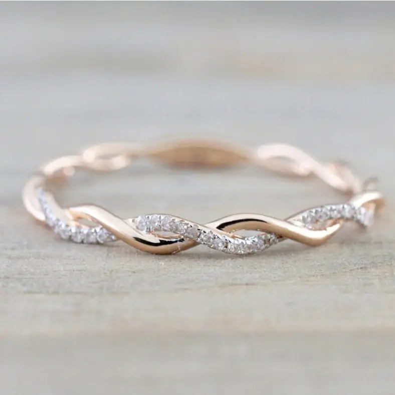 Twist ring couple ring Europe and the United States simple fashion women's jewelry light luxury full ring