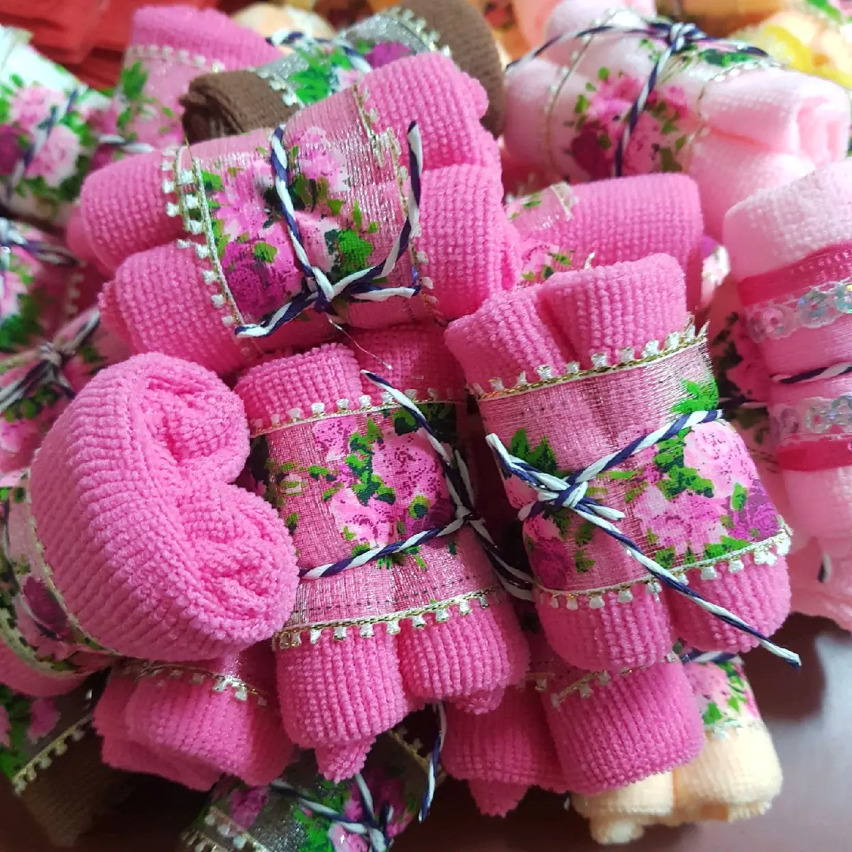 30pcs doorgift sapu tangan siap packing handkerchief well packing with ribbon doorgift khawin hadiah wedding kenduri khawin tuala kecik handkerchief microfiber size 20cm x 20cm, size lepas lipat 6.5cm x 4cm Cotton Plain Handkerchief