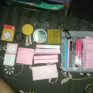 PAKET MAKEUP 25 ITEM TERLENGKAP TERBARU