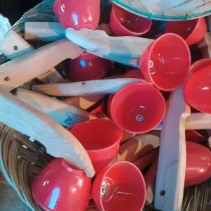 centong nasi rumah makan bahan plastik,ukuran nasi Ampera atau nasi tambah. praktis mengambil nasi pakai takar, bahan gagang kayu kuat dan kokoh