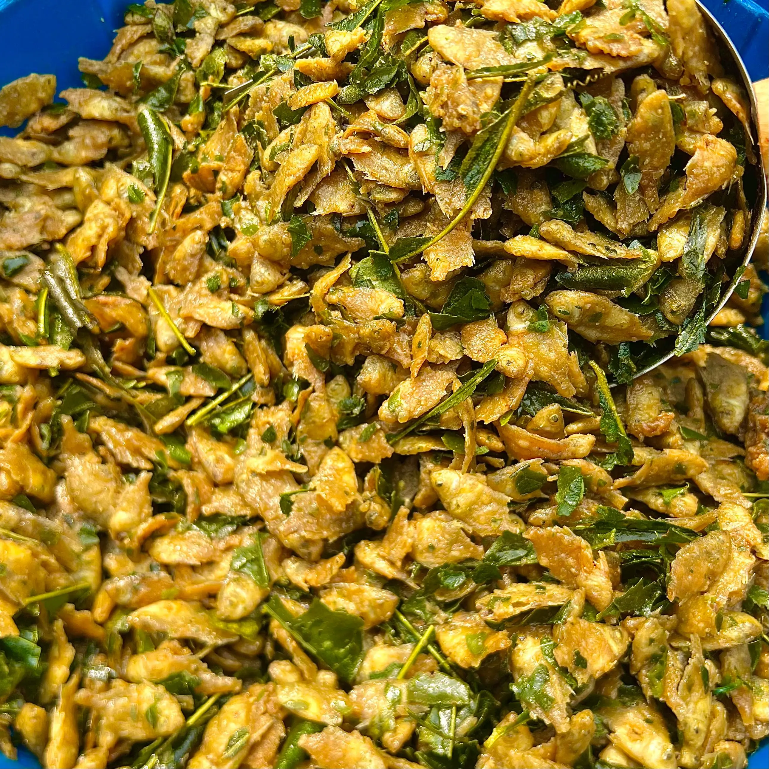 CEMILAN BABY FISH ORIGINAL GURIH DAUN JERUK 1KG BUMBU MELIMPAH CIKRUH COCOK JADI CEMILAN SETIAP HARI BERSAMA KELUARGA