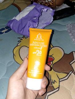 Product Review of ( READY STOK ) Madame Gie Protect Me Sunscreen SPF 30 PA +++ With Calendula  BPOM from M**a 0