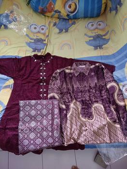 Product Review of Aywears - Set couple pasangan BURGUNDY kebaya brukat kurung malika dan rok songket dan kemeja battik pasanga.  Kondangan Wanita Pesta from c**k 0