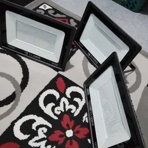 Cloris Lampu Sorot LED Waterproof 10W-300W Cahaya Kuning & Putih Tahan Air Super Terang Hemat Energi untuk Outdoor Indoor Minimalis