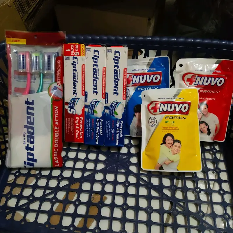 Paket 9 pcs isinya Pasta Gigi Ciptadent 72 gr 3 pcs +Nuvo Bodywash 60 ml 3 pcs + Sikat Gigi isi 3 Pcs (Random) Mandi Soap Perawatan Tubuh 0